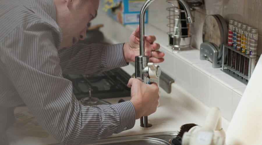 Expert burst pipe repair services in Harlan, IN
